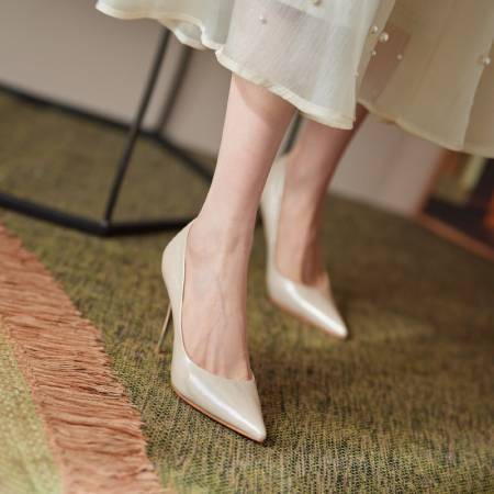 Nude High Heels for Women, Stiletto Heels, 2025 Beige Genuine Leather, Internet Celebrity Style, Sexy, Versatile, Elegant, Goddess Style, Pointed Toe Pumps