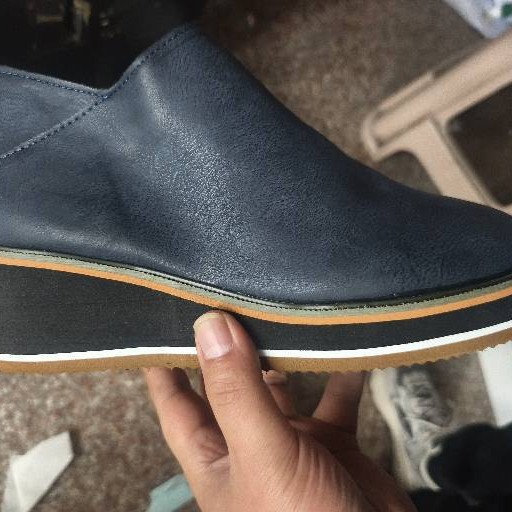 大码时尚坡跟厚底短靴女圆头侧拉链纯色外贸时装靴低帮四季款单鞋