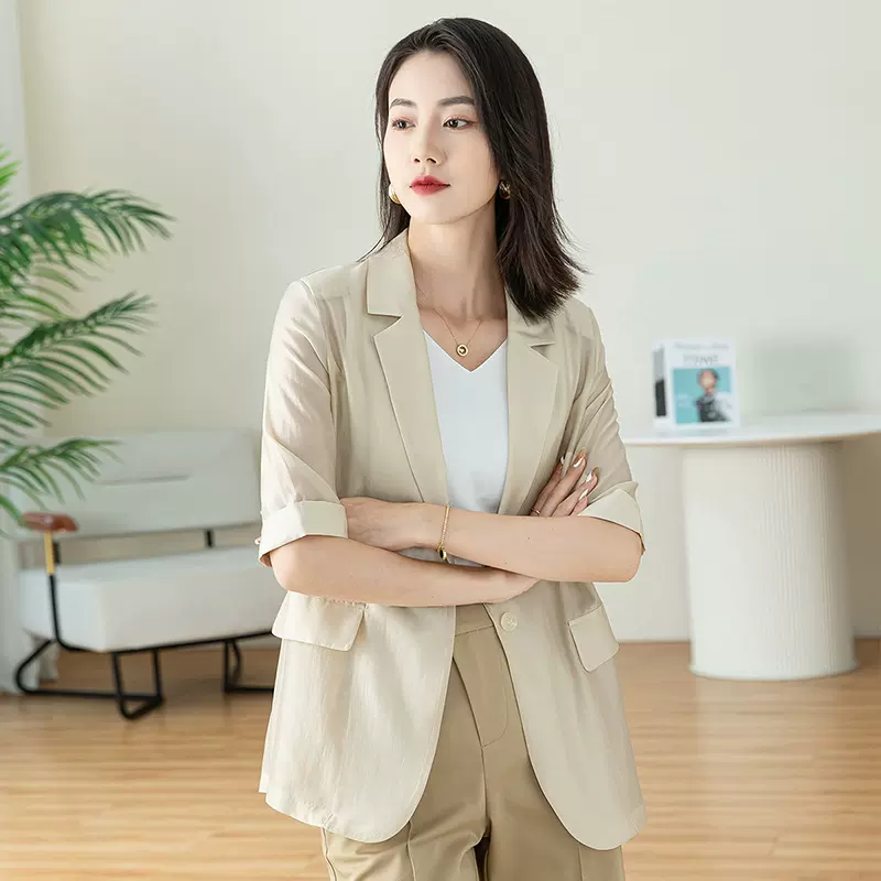 天丝小西服女春夏新款薄款单排扣香槟色西装领宽松休闲短袖西装