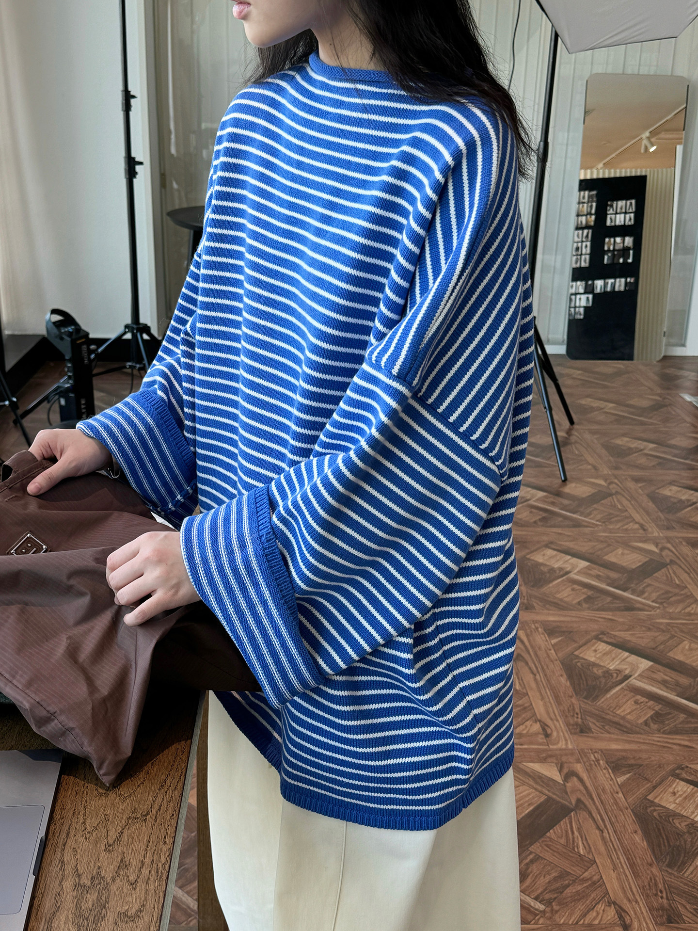 ルーヴル早春新作日系モダンINSスラックス感ストライプニット快適立体郭形上着女