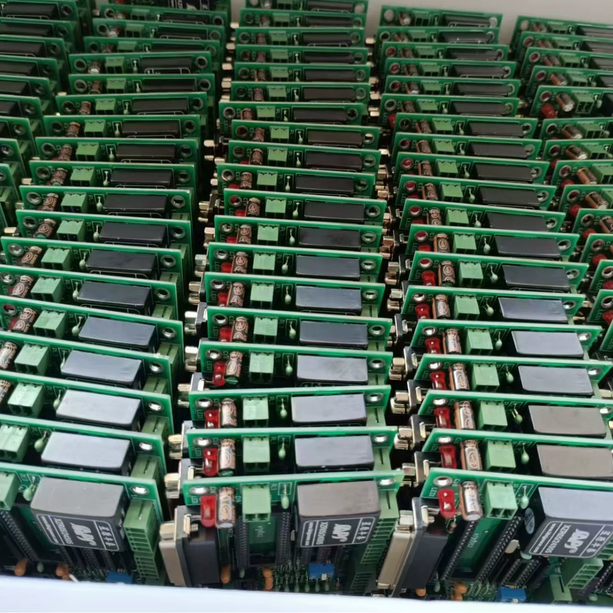 Сборка и изготовление проводки для печатной платы, проводка шасси