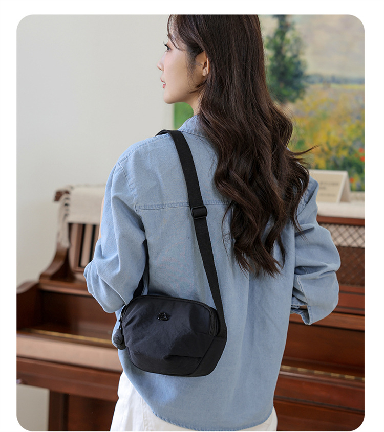 Foreign Trade Casual Solid Color Mini Crossbody Bag Women's New Style Outdoor Travel Small Shoulder Bag Phone Pouch Ultralight Waterproof Fabric Bag