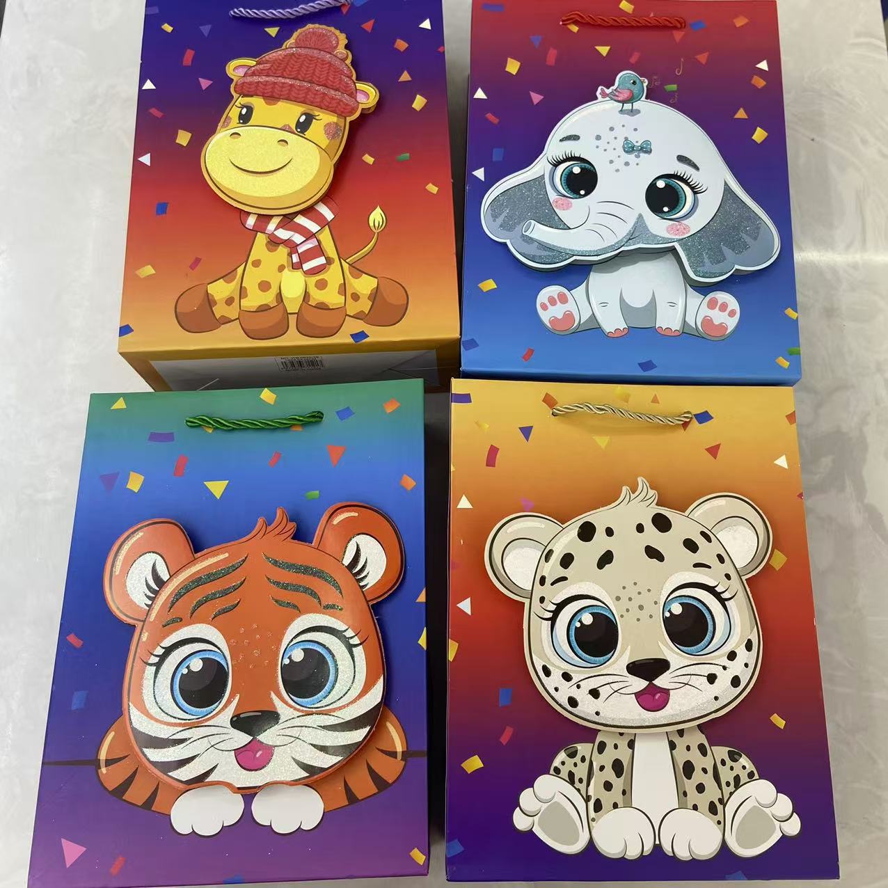 跨境卡通萌动物可爱手提袋生日礼物袋礼品袋学生礼盒纸袋子