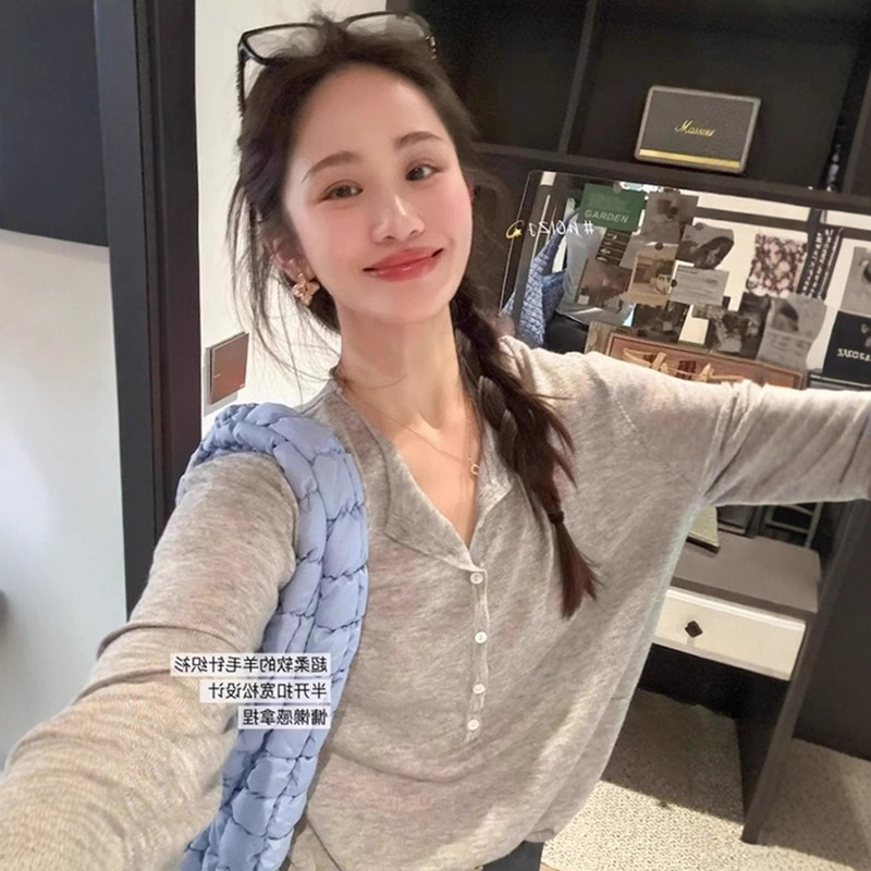 Gray Ice Silk Mask Long-Sleeved T-Shirt Women's Summer Thin Half-Open Collar Sun Protection Blouse Korean Style Lazy and Relaxed Top Gray Ice Silk Mask Long-Sleeved T-Shirt Women's Summer Thin Half-Open Collar Sun Protection Blouse Korean Style Lazy and Relaxed Top