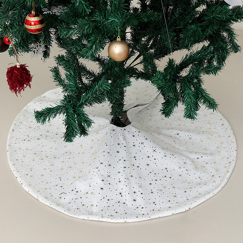 Cross-border Christmas base gilding tree skirt Christmas decoration supplies festive atmosphere arrangement golden snowflake velvet