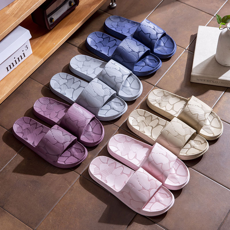 Sensación de mierda pantuflas mujeres verano 2025 nuevas parejas exteriores uso en casa baño antideslizante sandalias y pantuflas de hotel para hombres