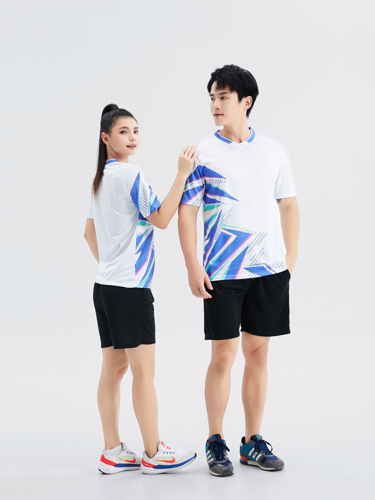 Nuevo equipo nacional de bádminton trajes deportivos hombres y mujeres uniformes olímpicos de París impresión de entrenamiento de secado rápido