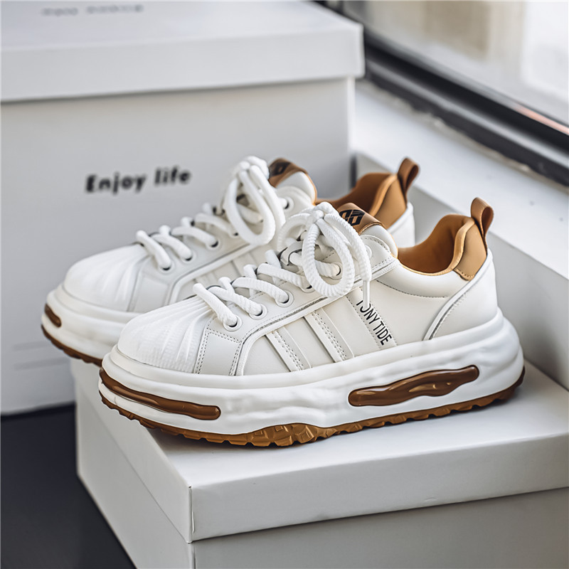 Zapatos de hombre primavera y verano 2025 comercio exterior nuevas zapatillas de deporte de nicho casual suela gruesa disuelta ins zapatos de moda hombres