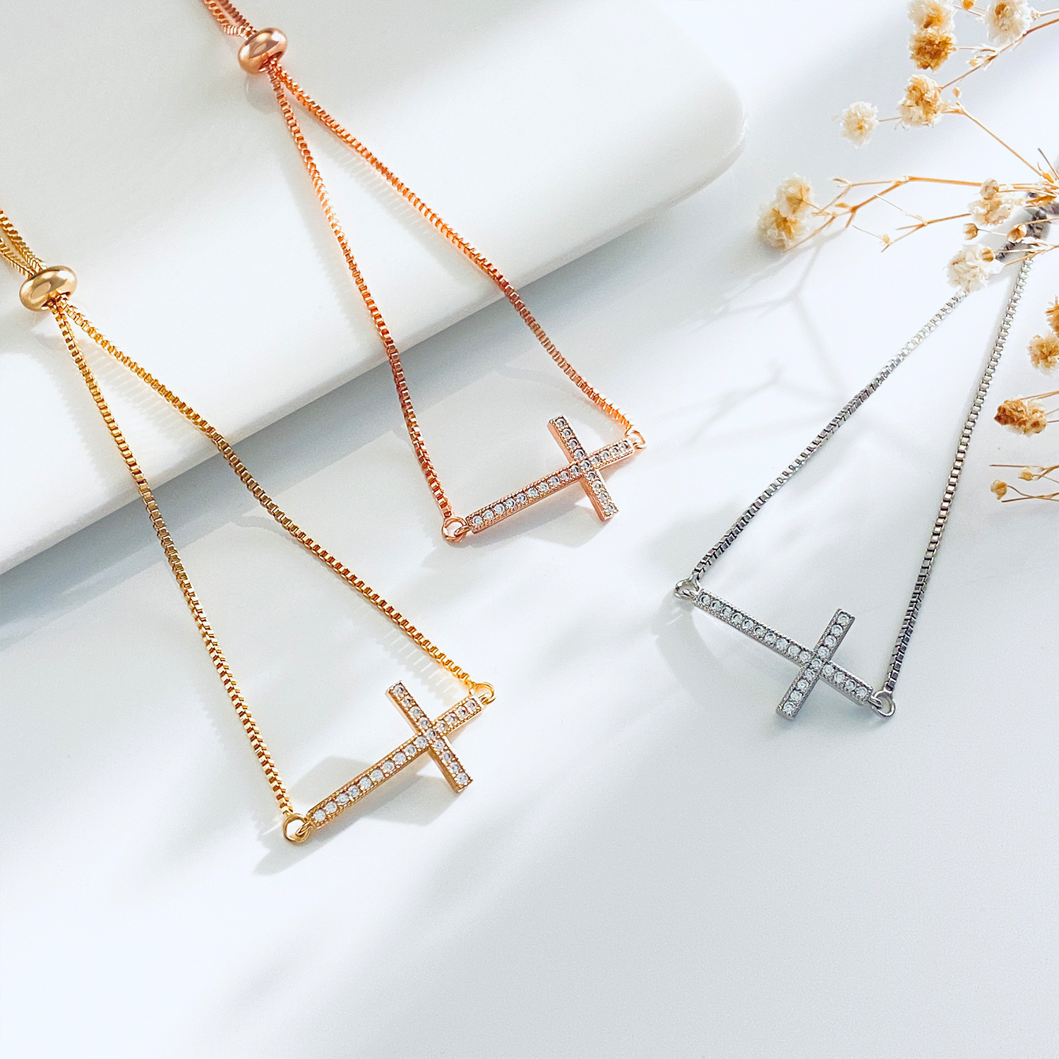 Minimalist Layered Bracelets Stackable Lightweight Jewelry_voghion.com