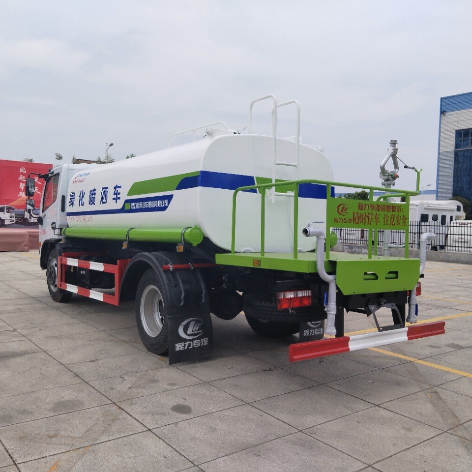 National Vi Dongfeng Duolica Sprinkler Truck, Garden Sprinkler Truck, Construction Site Dust Removal Sprinkler Truck 9.3
