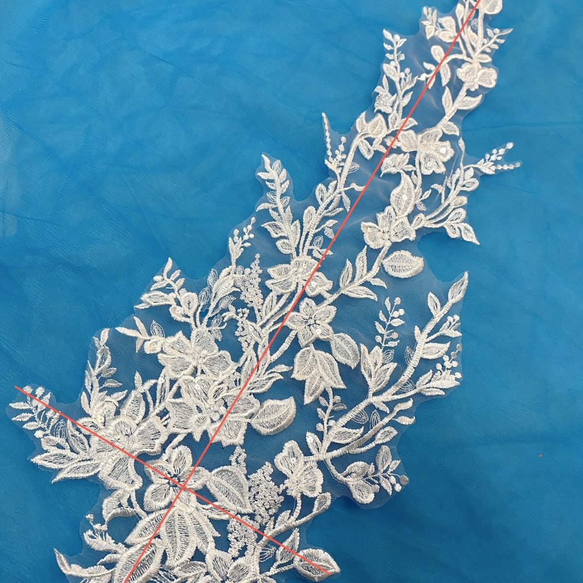 一对价格 米白色漂白网底平绣绣花对花 婚纱礼服童装蕾丝布贴