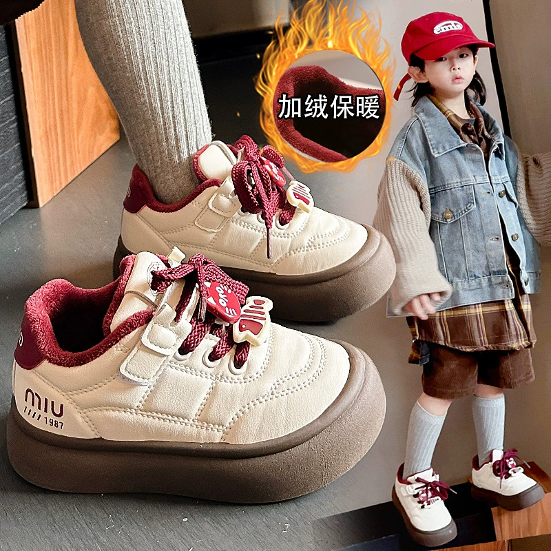 Детская бархатная толстая хлопчатобумажная обувь 2024 осень и зима для девочек мягкая подошва нескользящая теплая спортивная обувь для девочек повседневная обувь