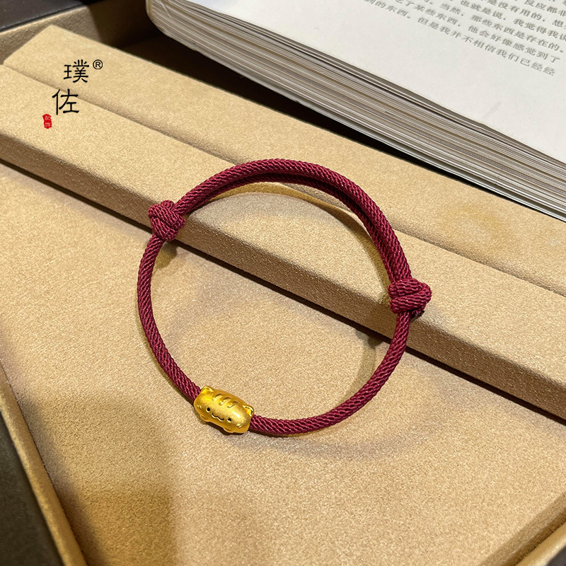 璞佐金店同款沙金法棍猫红绳手链女时尚萌宠手工编织手饰送女友|undefined