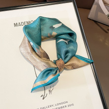 中国风简约真丝53小方巾丝巾仙鹤气质百搭妈妈领巾女桑蚕丝百搭款