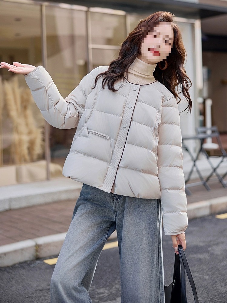 保暖新款宽松冬季圆领2025年外套女轻薄小香风短款羽绒服保暖轻薄