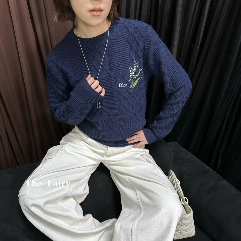 Shenzhen Nanyou Quality Gentle and Elegant Garden World Lily of the Valley Embroidered Long Sleeve Wool Sweater Classic Top for Women Shenzhen Nanyou Quality Gentle and Elegant Garden World Lily of the Valley Embroidered Long Sleeve Wool Sweater Classic Top for Women