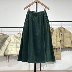 灯芯绒半身裙女秋冬中长款字裙遮胯显瘦气质复古赫本风高腰伞裙