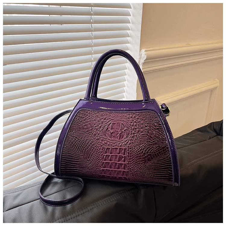 2023 Bolsos transfronterizos europeos y americanos Moda femenina Patrón de cocodrilo Bolsa de concha Bolso de madre de un solo hombro retro clásico Comercio exterior