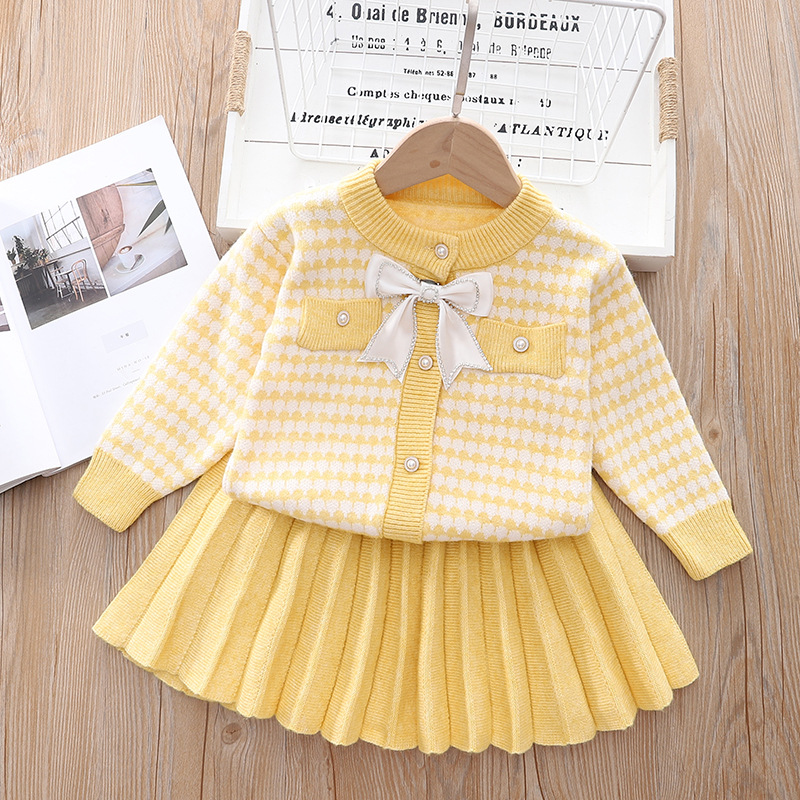 Korean version of 4-year-old small fragrant style sweater, cardigan set skirt, 5-year-old girl's treasure, western-style_voghion.com