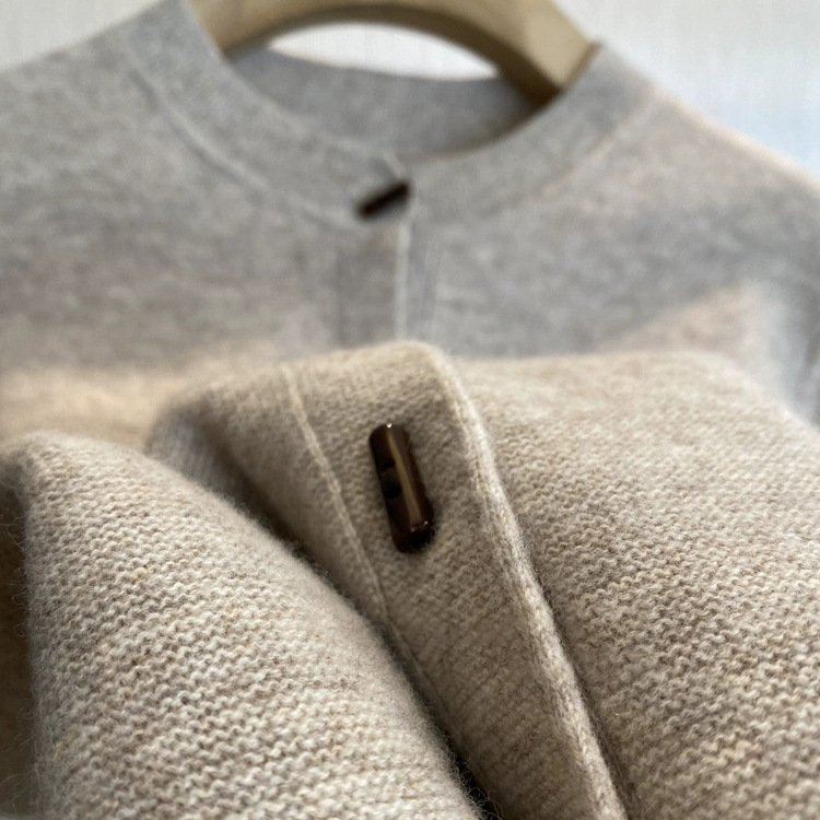 Channel Goods! ! Regular Customers Don’T Miss It ~ Laqian’S High-End Chinese-Style Buttoned Wool Round Neck Knitted Cardigan for Women in Autumn