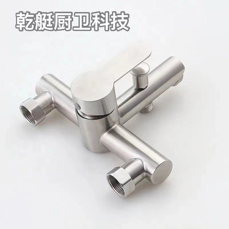 304 stainless steel bathtub three-in-one faucet, exposed shower faucet, cold and hot water mixing valve, simple shower head set Application Scenario