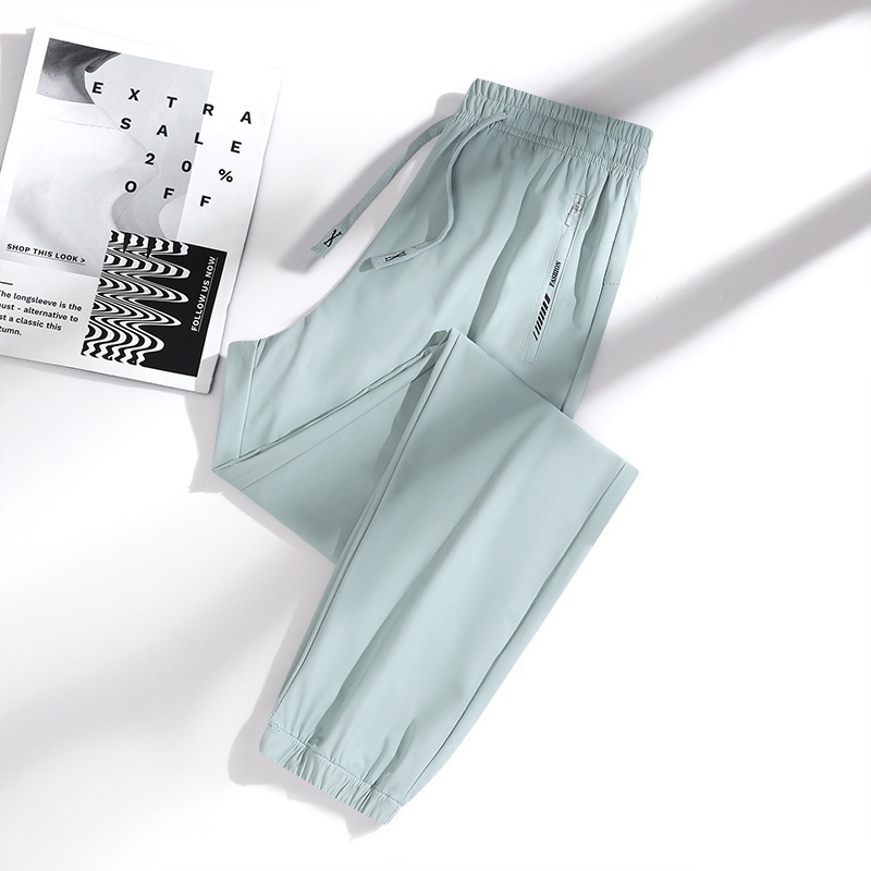 A2221 light green bound feet
