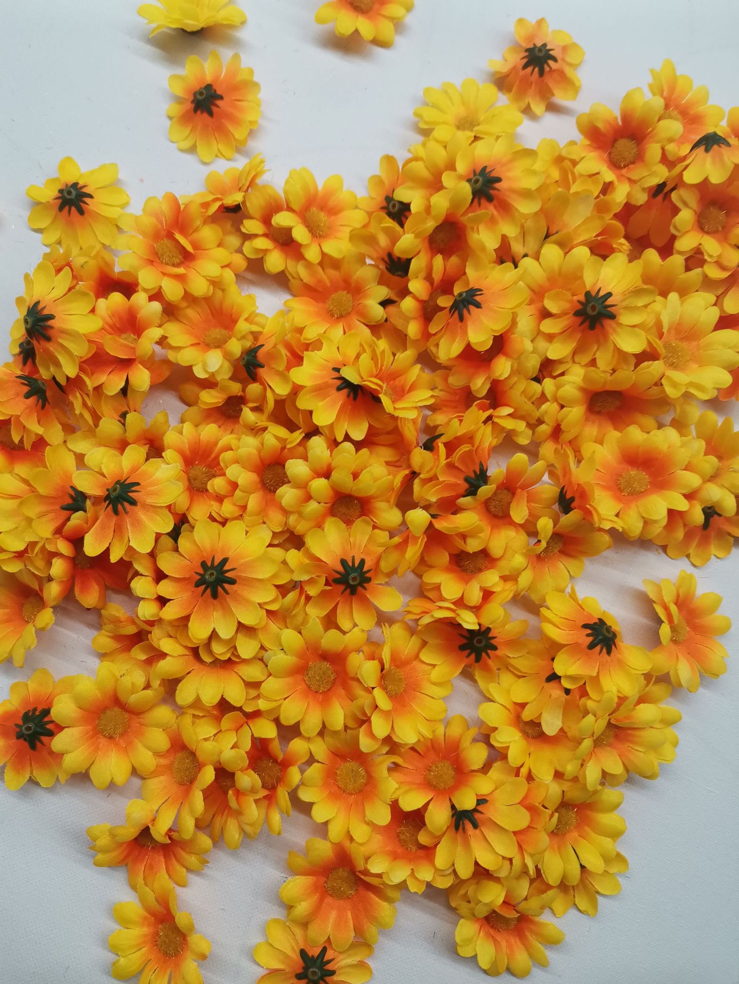 4cm de dos capas pequeño crisantemo girasol flor artificial crisantemo cabeza de flor pequeña Margarita flor artificial