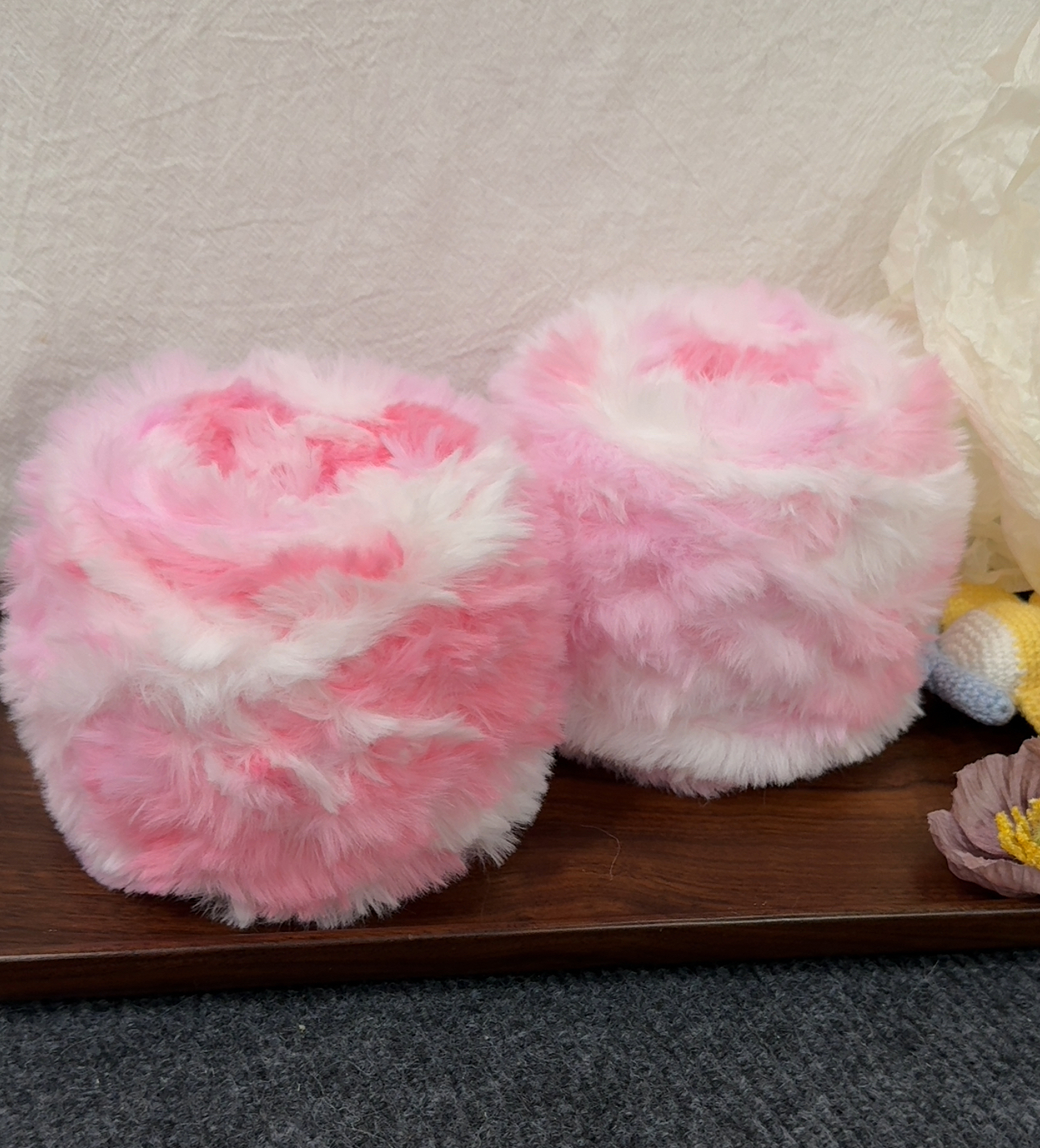 붉은 기가 도는 100g 한 묶음이며, 긴 섹션 염색 시 각 묶음마다 색상 차이가 있을 수 있습니다.