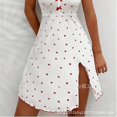 유럽과 미국의 새로운 하트 모양의 콘트라스트 홈 의류 전면 분할 핫 슬링 유혹 작은 V 넥 잠옷