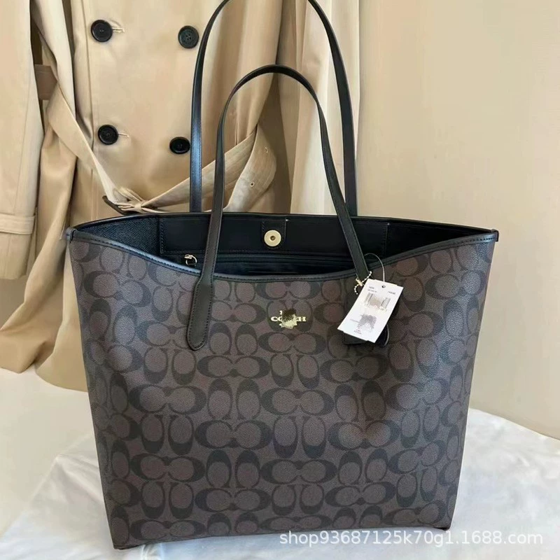 Сумка-тоут (Coach) 33×29×16 см, магнитная застёжка, вместительная сумка через плечо