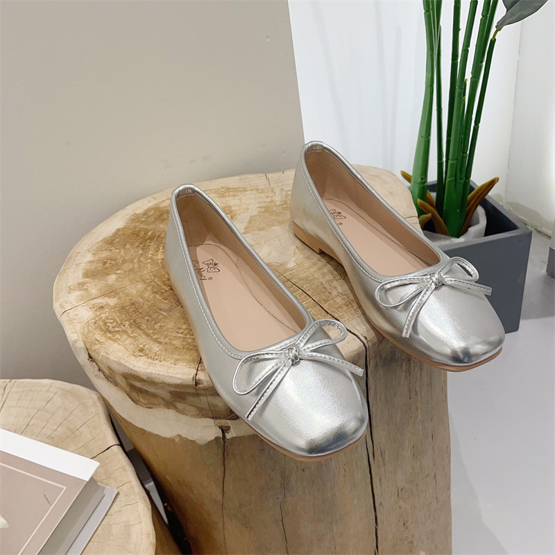 Hong Kong Soft-Soled Flats Shoes for Women 2025 Spring, Autumn and Summer Niche Bow Shallow Mouth Silver Genuine Leather Bean Shoes Scoop Shoes