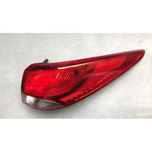 �m���2009��F��;�� ��β��Tail Lamp Outer 92401-2S000