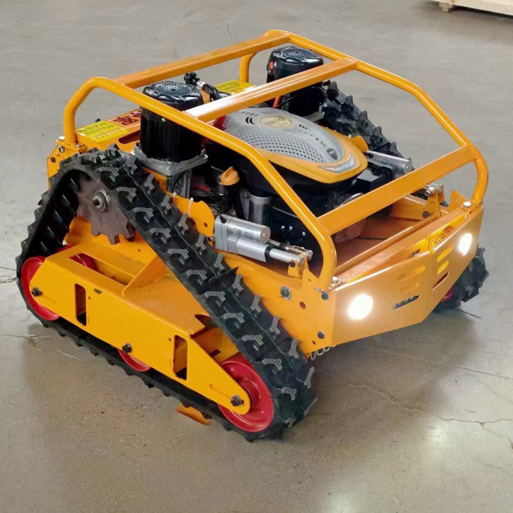 遥控履带式割草机 果园农田除草机草坪修剪设备 自动充电