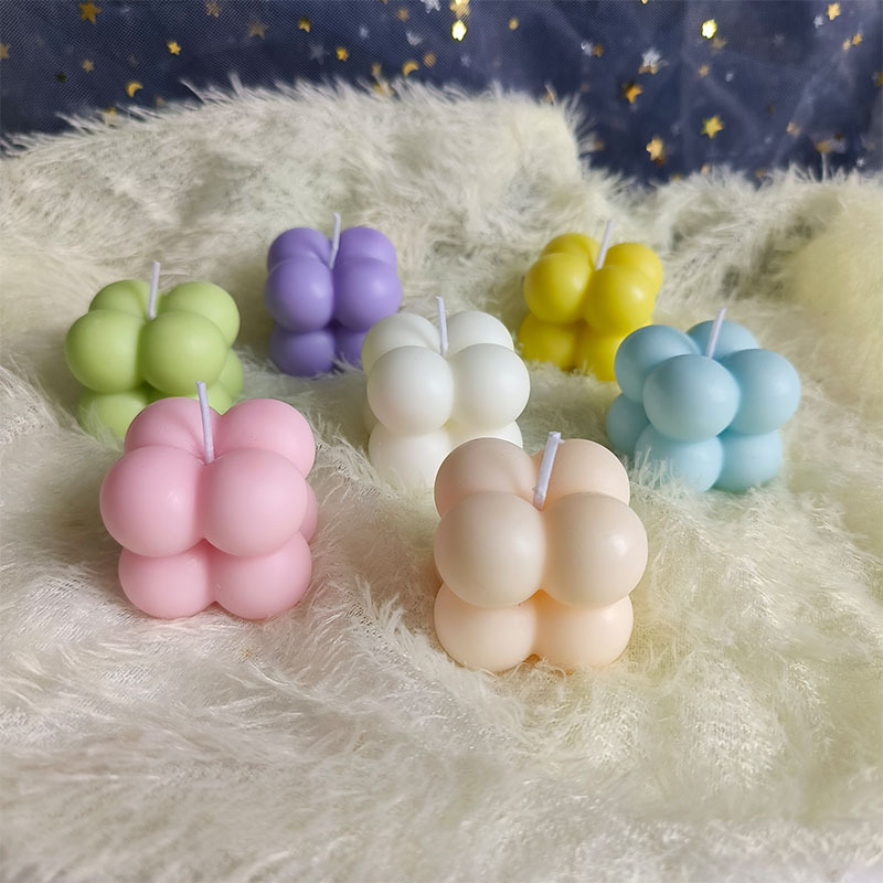 Fábrica en stock al por mayor Mini Cubo de Rubik velas aromaterapia macaron color muebles para el hogar velas burbuja con la mano
