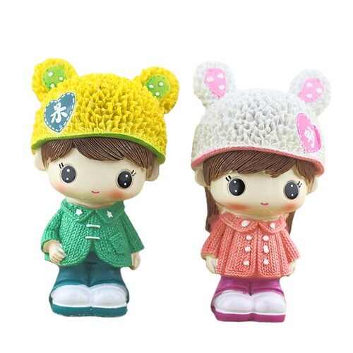 Creative resin crafts, cute couple figures, living room, bedroom, room decoration, car ornament, birthday gift