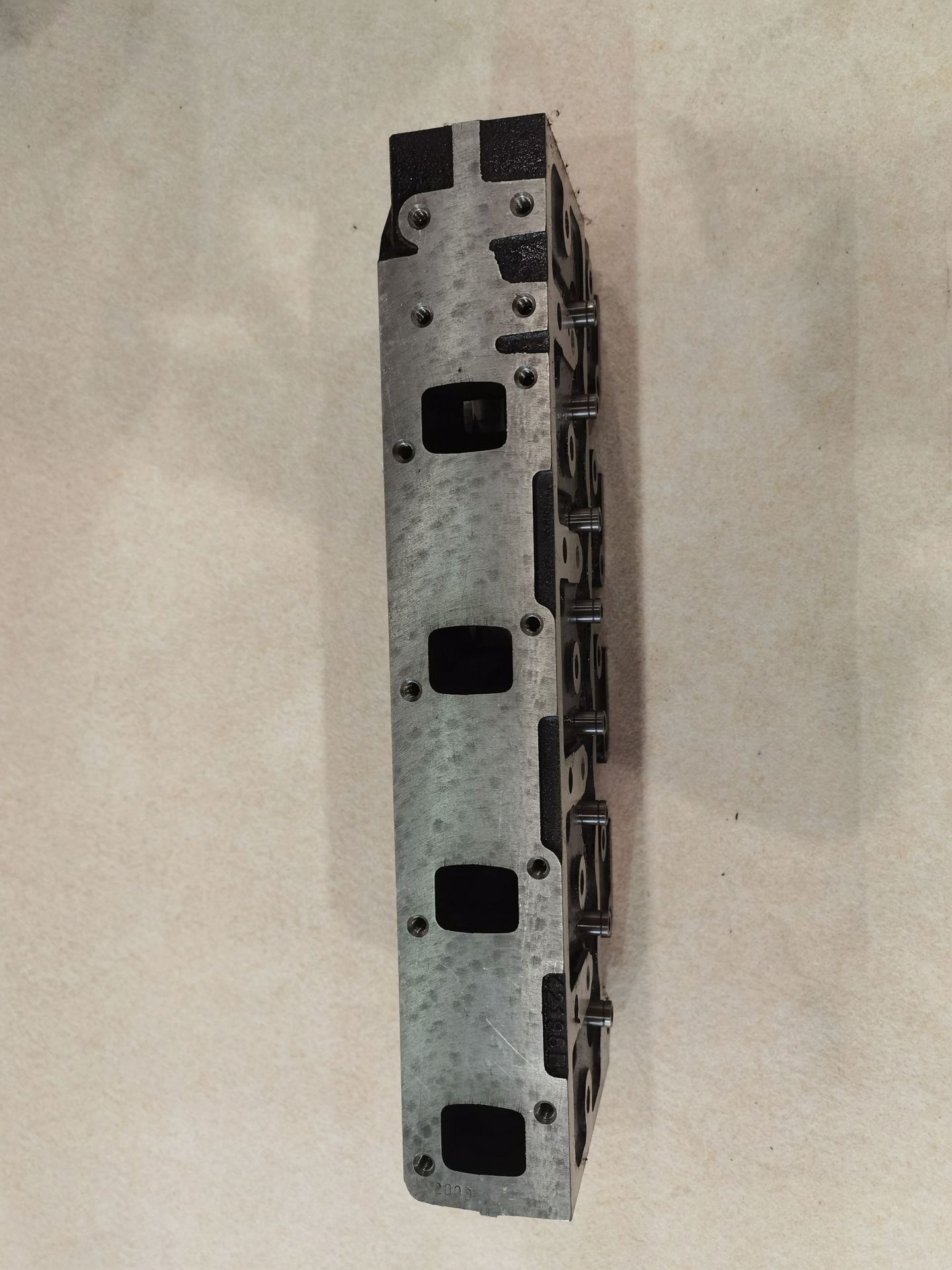 Factory Direct Diesel Engine Cylinder Head 4D94E Swirl Four Cylinder Cast Iron Cylinder Head 4D94E Forklift Applicable