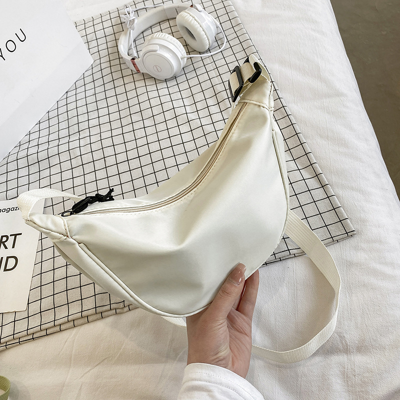 New solid color dumpling with niche design, 2024 fashionable and simple crossbody , high-end texture casual shoulder_voghion.com