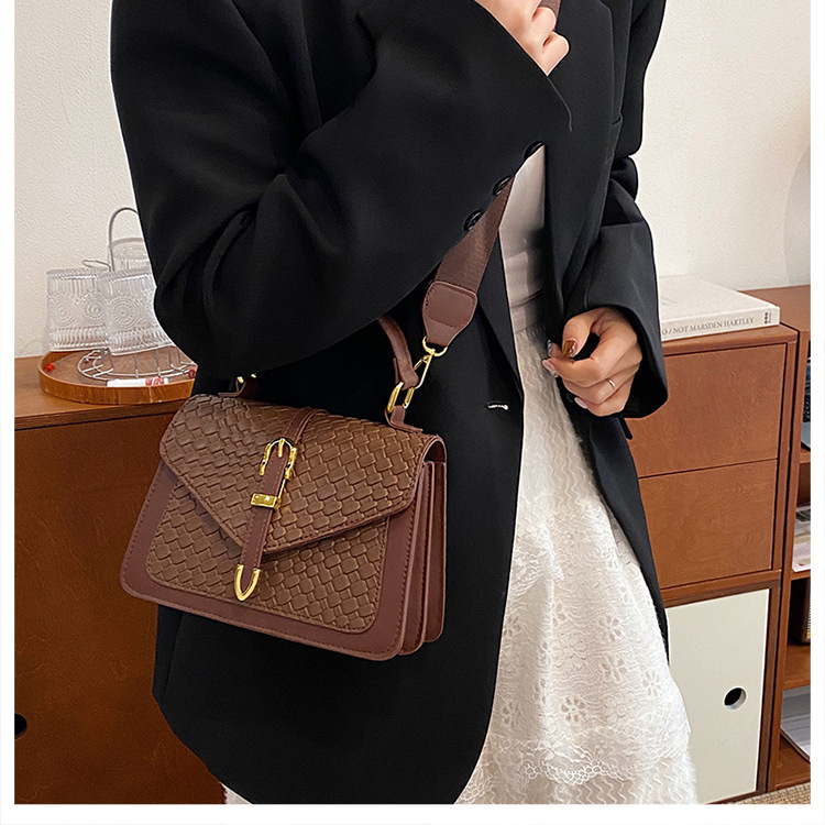 307g Weight Magnetic Buckle Closure Type Single Shoulder Strap Strap Type Crossbody Bag Bags Type Daily Occasion Pu Leather Material Color Block, Solid Color Pattern All Seasons Season Women's Gender Classic Style Style Square Shape Small Size Women's Small Pu Leather Color Block Solid Color Classic Style Square Magnetic Buckle Crossbody Bag 13