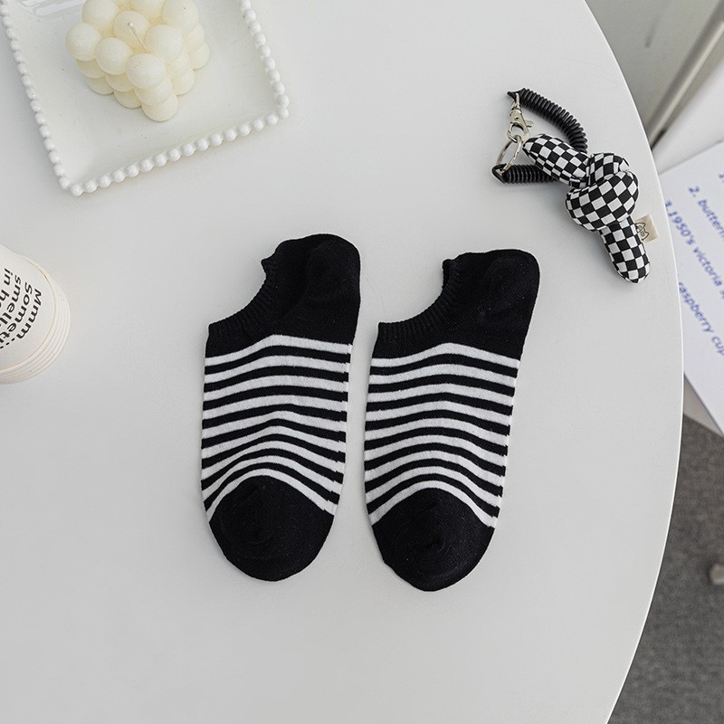 韓国東大門水玉ソックス浅口ボートソックス日本製無地水玉落ちない夏用薄手インビジブルソックス