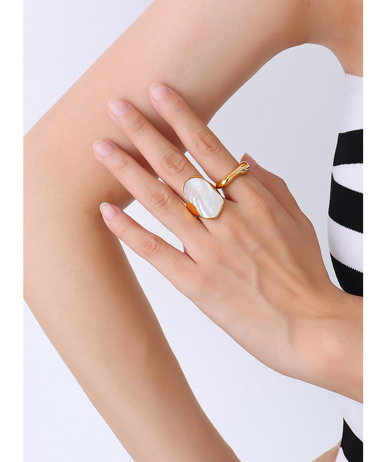 Titanium Steel 18 Gold Plated Handmade Unique Special-shaped White Sea Shell Ring Finger Ring Bracelet display picture 4