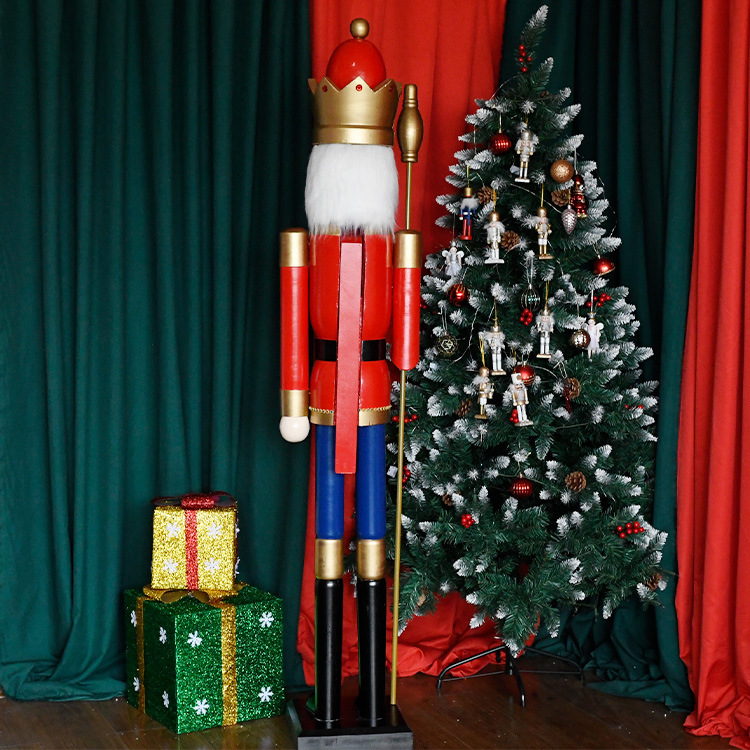 Fábrica directa de madera sólida 1.8M Hotel Hall Artesanía Decoración de Navidad 180 hombres de marionetas