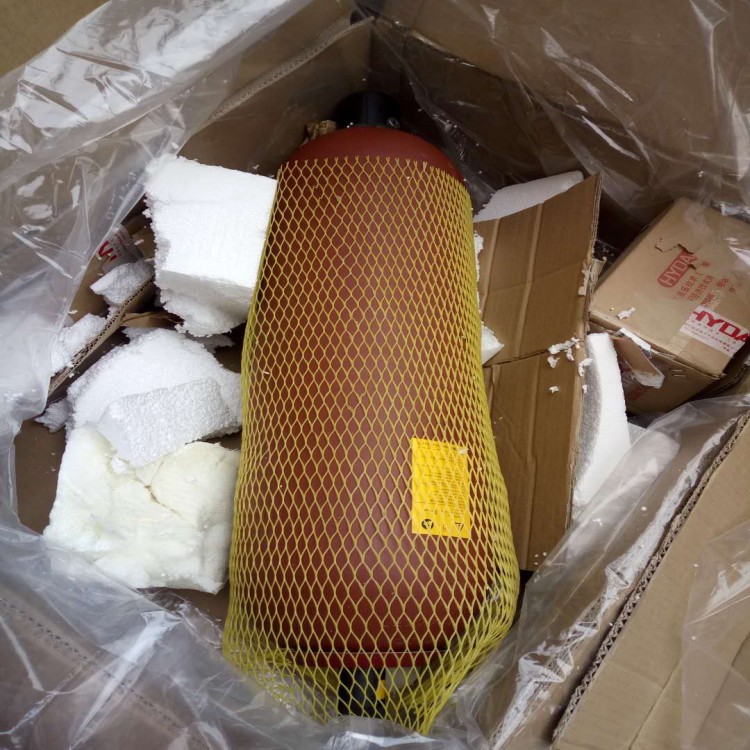 德国HYDAC/贺德克 SB330-13A1/112A9-330A  皮囊式蓄能器