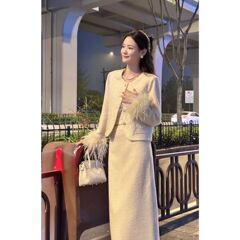 早秋冬时尚套装女高级感名媛温柔毛毛袖领重工外套半身裙两件套