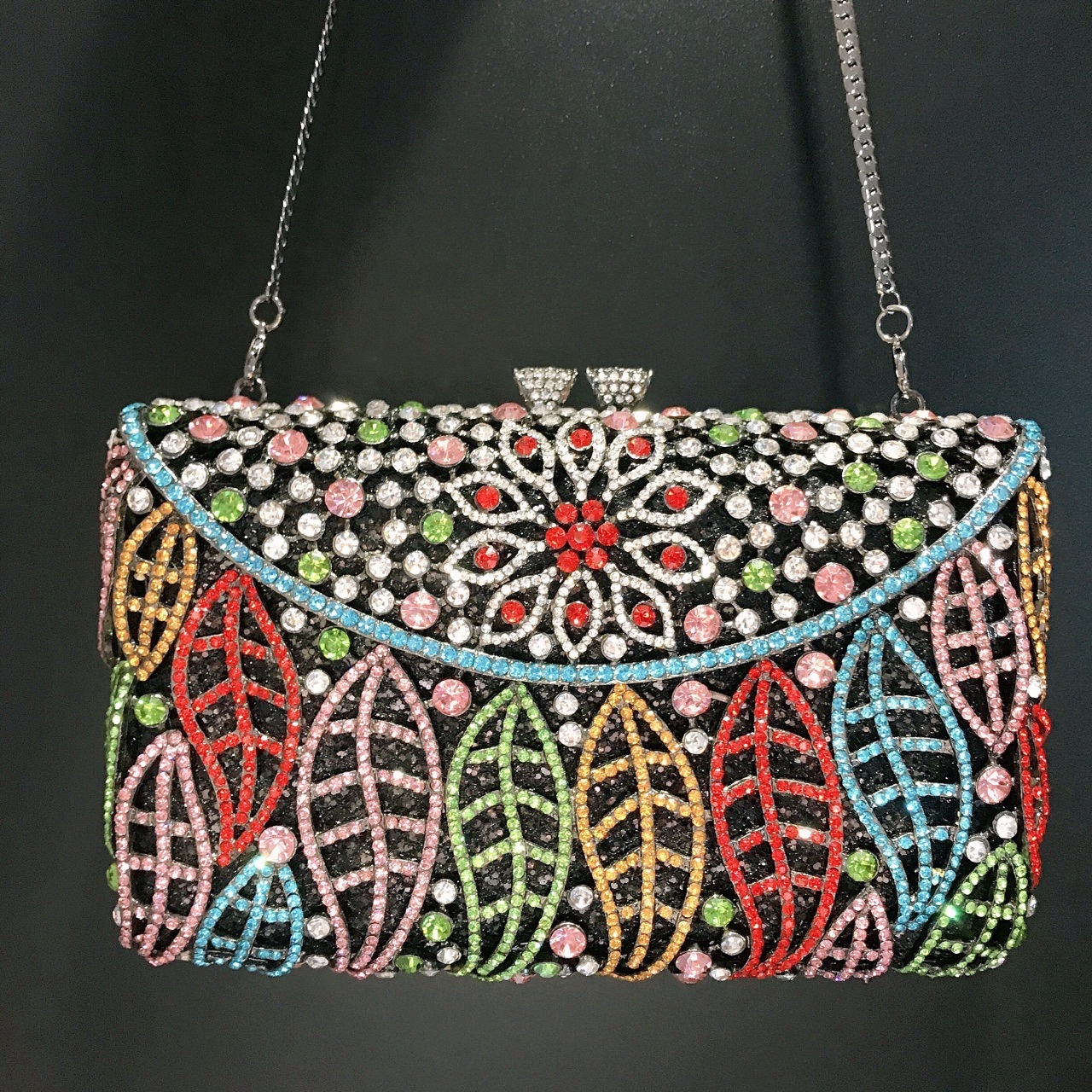 Nuevo paquete de cena de diamante de hoja transfronteriza bolsas de maquillaje tridimensionales bolsas horizontales cuadradas agujeradas bolsas de mano de banquete
