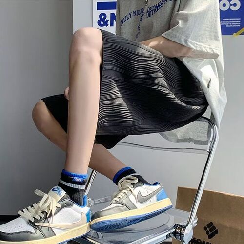 Summer pants for men, wrinkled ice silk shorts for men, trendy thin men's sports pants, loose casual hip-hop brand five-inch pants