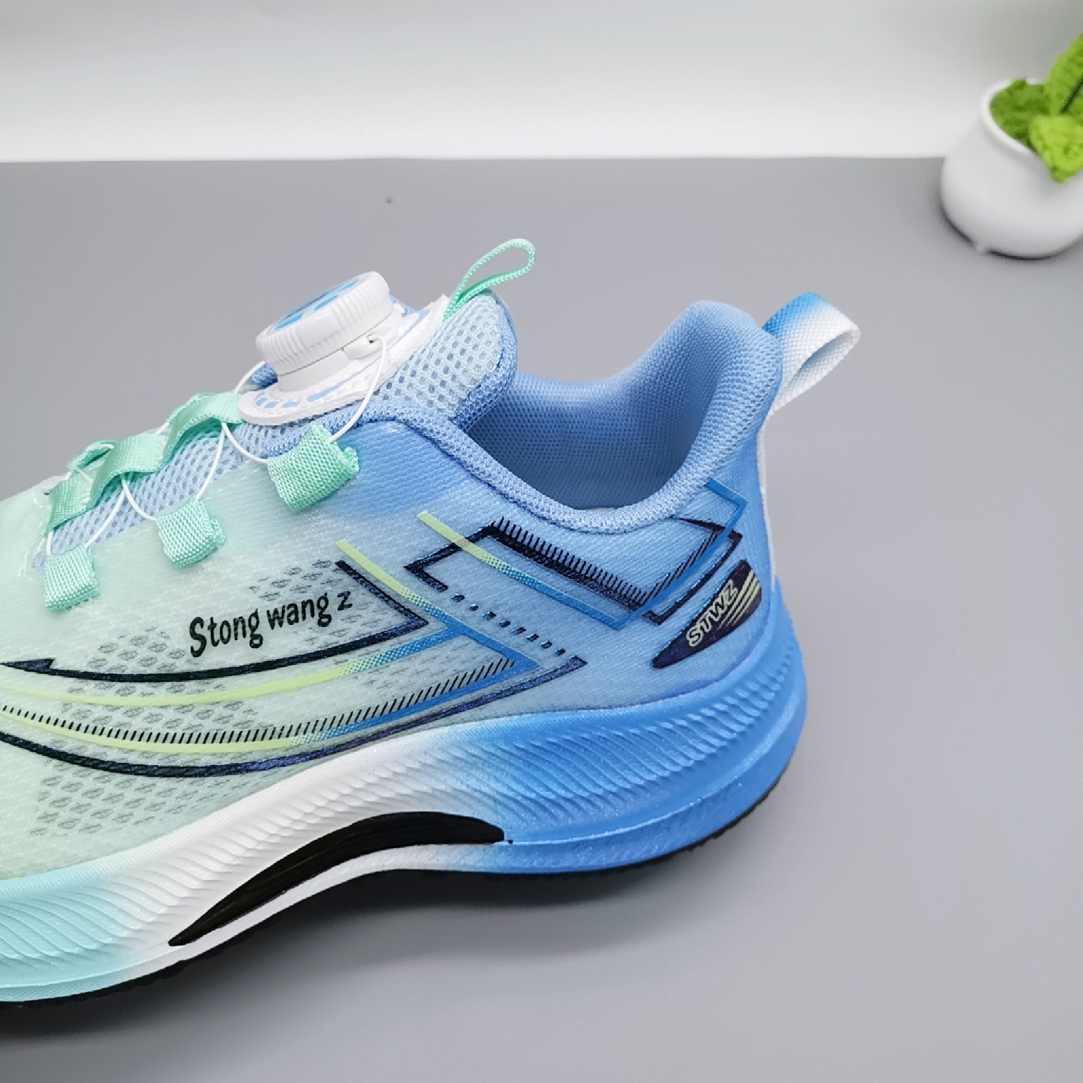 Calzado deportivo de red transparente para niños 38-42 yardas 2025 malla de verano nuevos zapatos para niños zapatos de papá para niños de gran tamaño