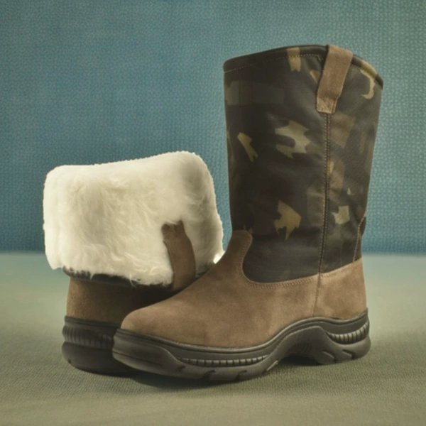Khaki wool boots