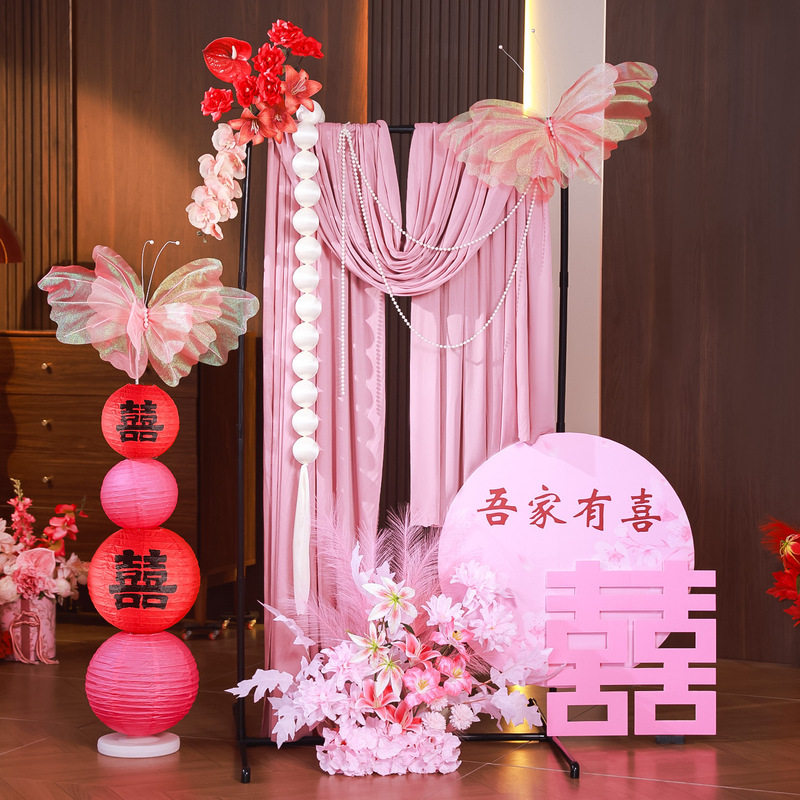 ホテルの結婚式の部屋のレイアウトセット、結婚式のシーンのレイアウト、婚約ウェルカムカード、雰囲気の装飾品、ドレッシングガウン、写真小道具|undefined