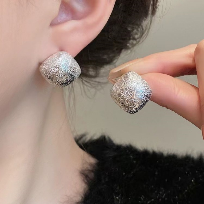 Fashionable matte square universal elegant earrings
