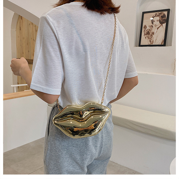 240g Weight Polyester Lining Material Buckle Closure Type Single Shoulder Strap Strap Type Pu Leather Material Solid Color Pattern Streetwear Style Square Shape Red, Gold, Silver, Champagne, Black Color Medium Size Medium Pu Leather Streetwear 64
